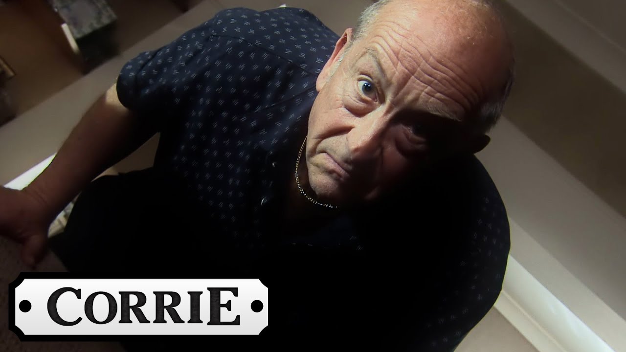 Geoff Starts Haunting Yasmeen's Dreams | Coronation Street