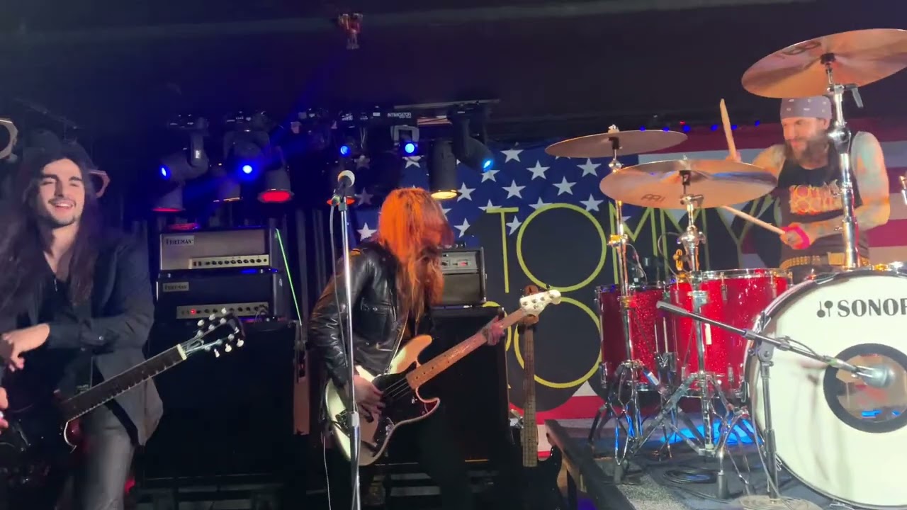 Tommy’s Rock Trip - You Got The Cash, I Got The Flash - Token Lounge