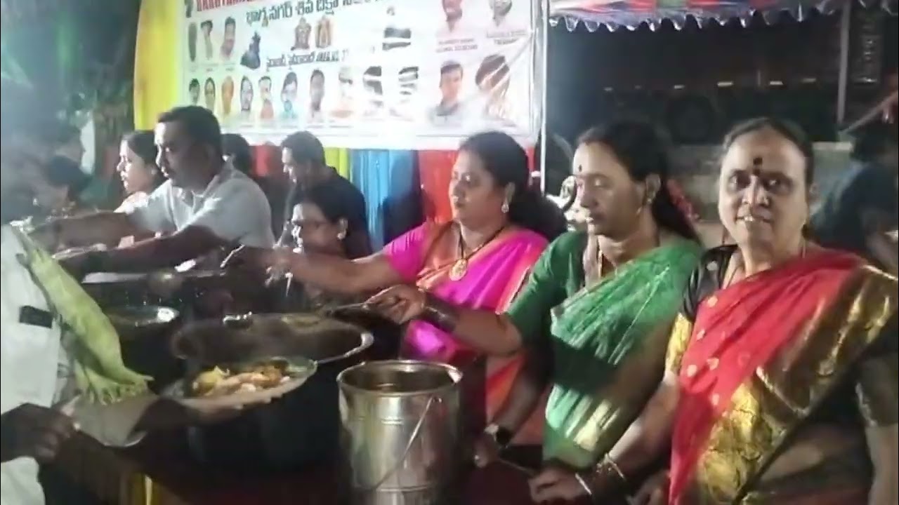 శ్రీశైలం లో భాగ్యనగర్ శివ దీక్ష సేవా సమితి ఆధ్వర్యంలో స్వాములకు అన్నదానం || srisailam || annadanam 