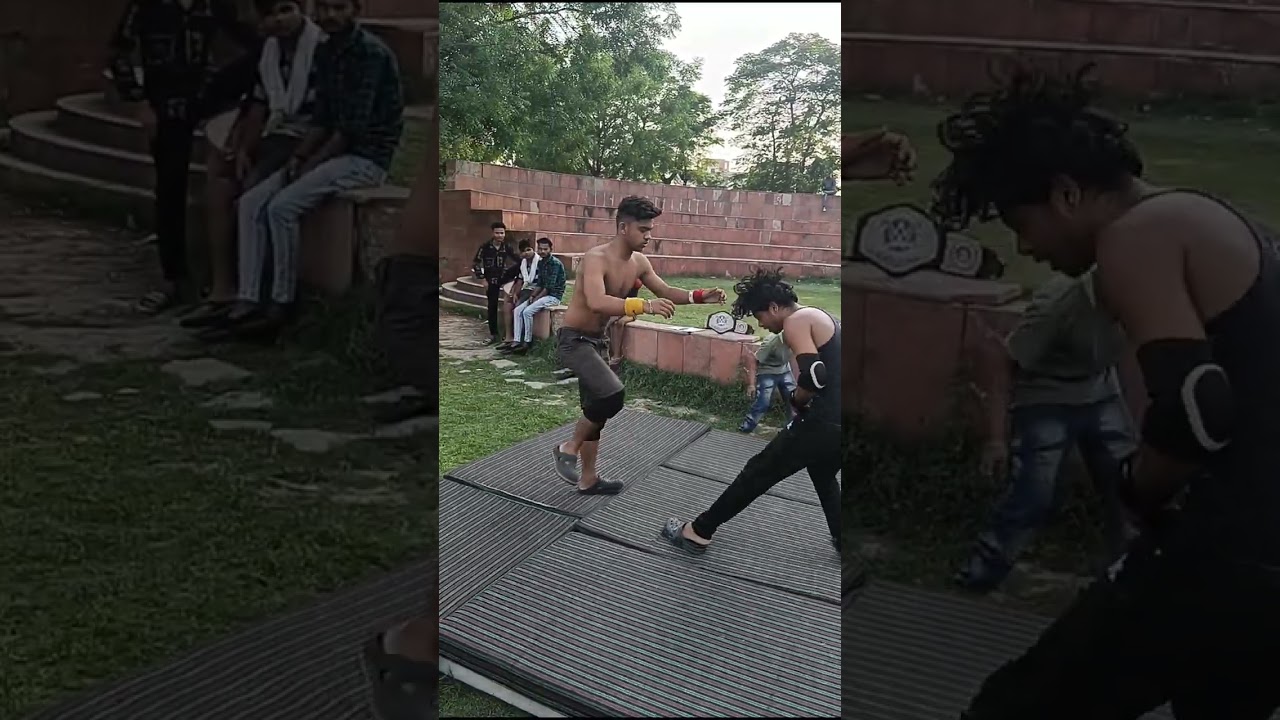Роман Рейнс Powerbomb против Джона Сины Sunset flip | WWE India #шорты #youtubeshorts