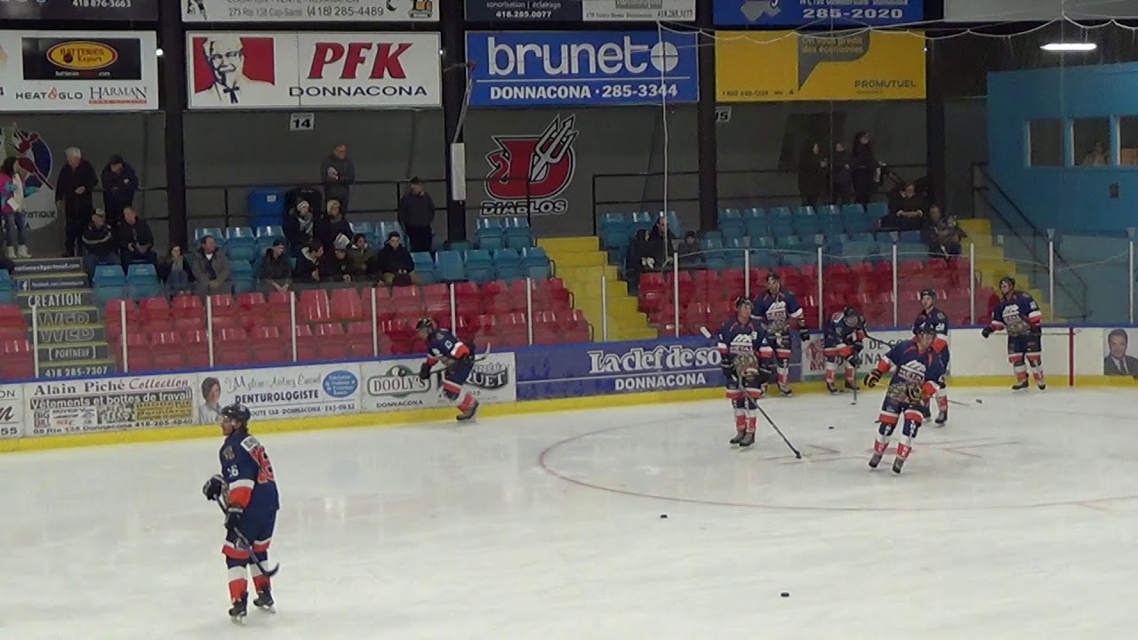 Serge Beaulieu ( Warterloo vs Donnacona Senior AAA )  Warm up.