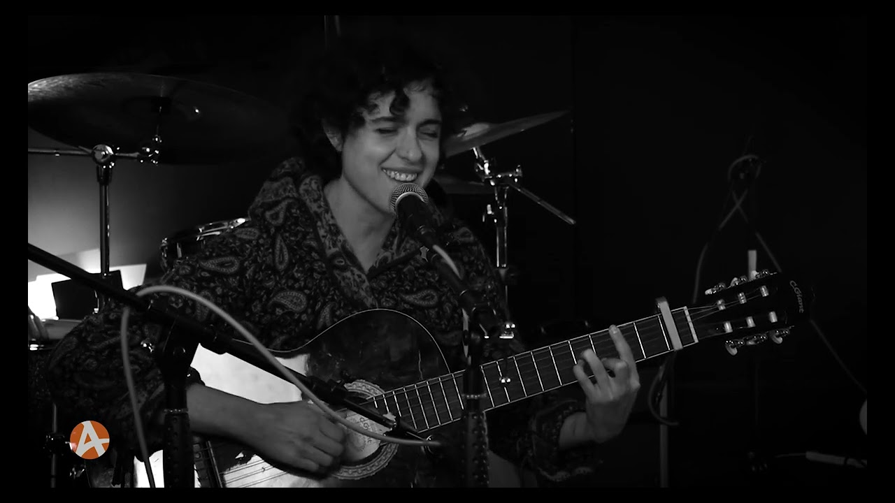 Ana Amoros - Dear Winter  | Blue Lamp Sessions