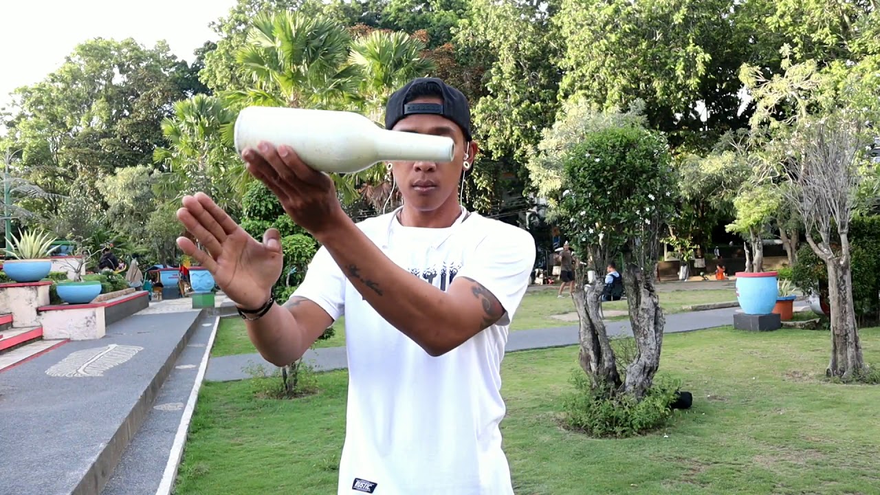 Bartender Basic 8 ( How To Flair  ) Juggling Bottle