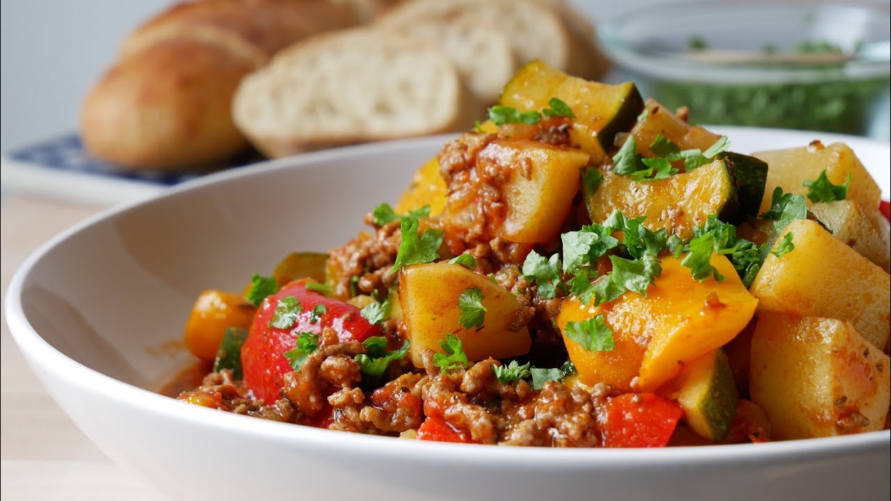 Bauerntopf mit Hackfleisch (Rezept) || Farmer's Pot with Ground Meat (Recipe) || [ENG SUBS]