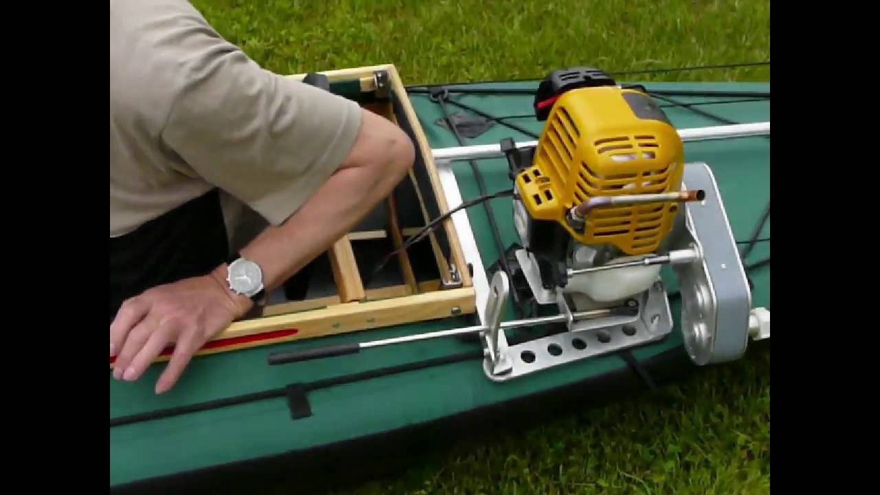 Faltboot-Motor in Aktion - Folding Canoe with engine/ Version 2