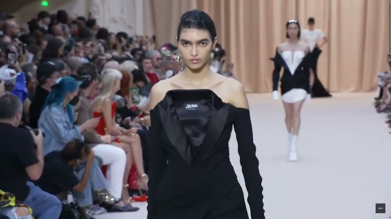 d&eacute;fil&eacute; jean paul gaultier haute couture automne hiver 2022 2023 olivier rousteing