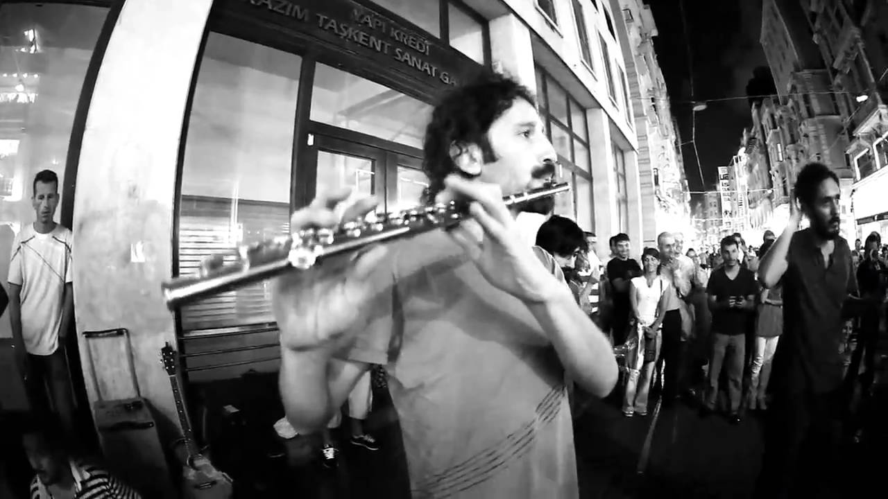 Postcards from italy - Ada Sakinleri (Beirut cover)