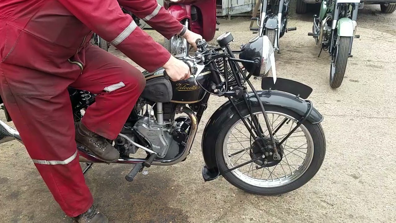 1936 Velocette MAC 350cc at Andy Tiernans #09001VEL