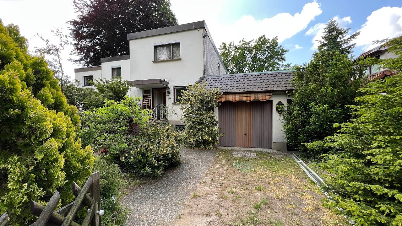 Einfamilienhaus in Berlin-Frohnau mit Südgarten, Garage und Keller