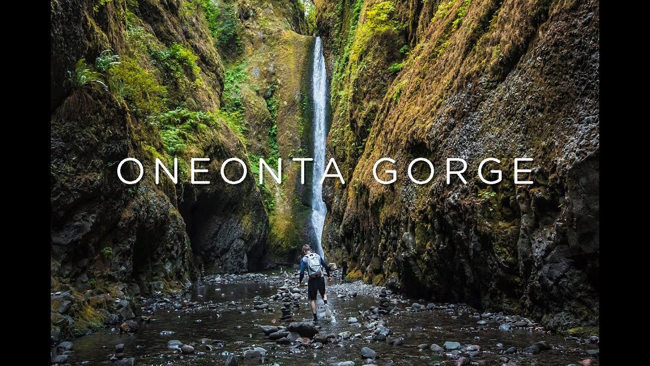 ONEONTA GORGE | River Walkway to Raging Waterfall of Oregon