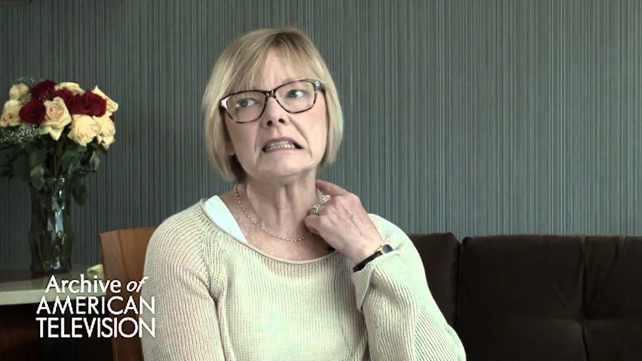 Jane Curtin discusses how she dealt with celebrity from 