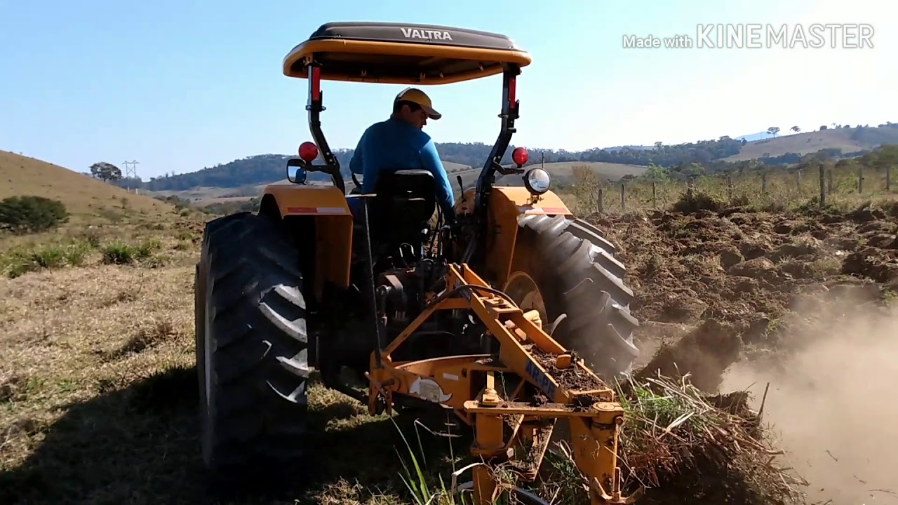 Valtra A750 trabalhando com arado+dicas