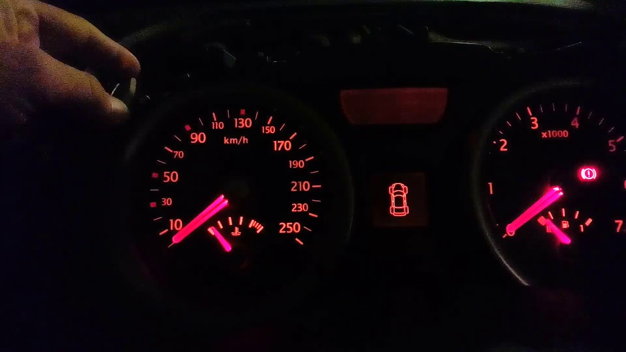 Megane 2 Gösterge Yazılarının Görünmeme Sorunu ve Çözümü