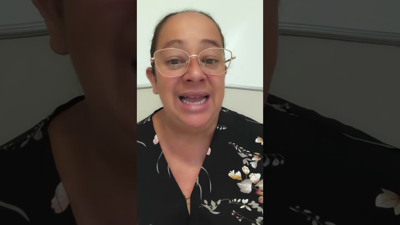 Alguém está fugindo do sentimento que sente por você 