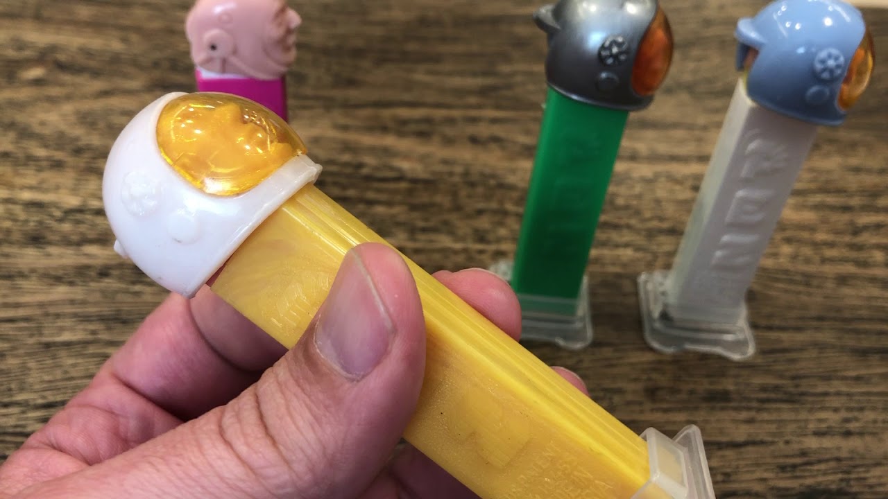 (1962) - Pez Astronaut A - RARE light blue helmet