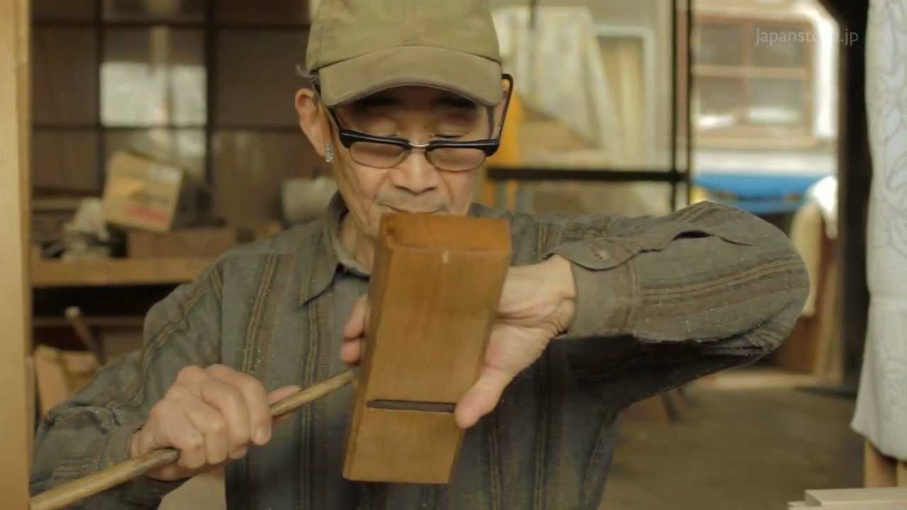The Sendai Tansu (a chest of drawers) 仙台箪笥 aks Samurai Tansu