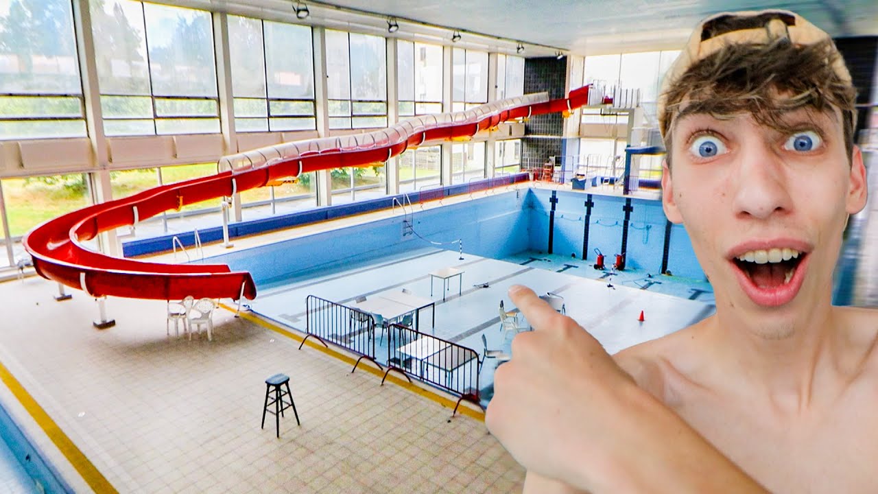 VERLATEN BINNENZWEMBAD MET GLIJBANEN!