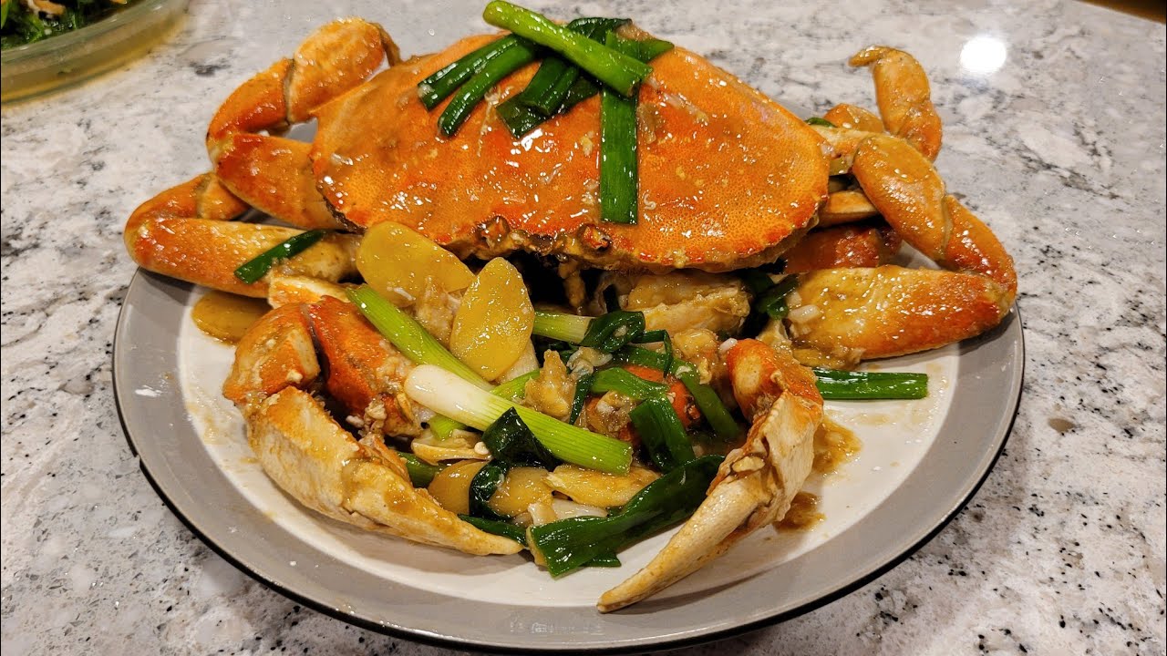 (姜葱炒蟹)Ginger Scallion Crab Chinese Restaurant Style!