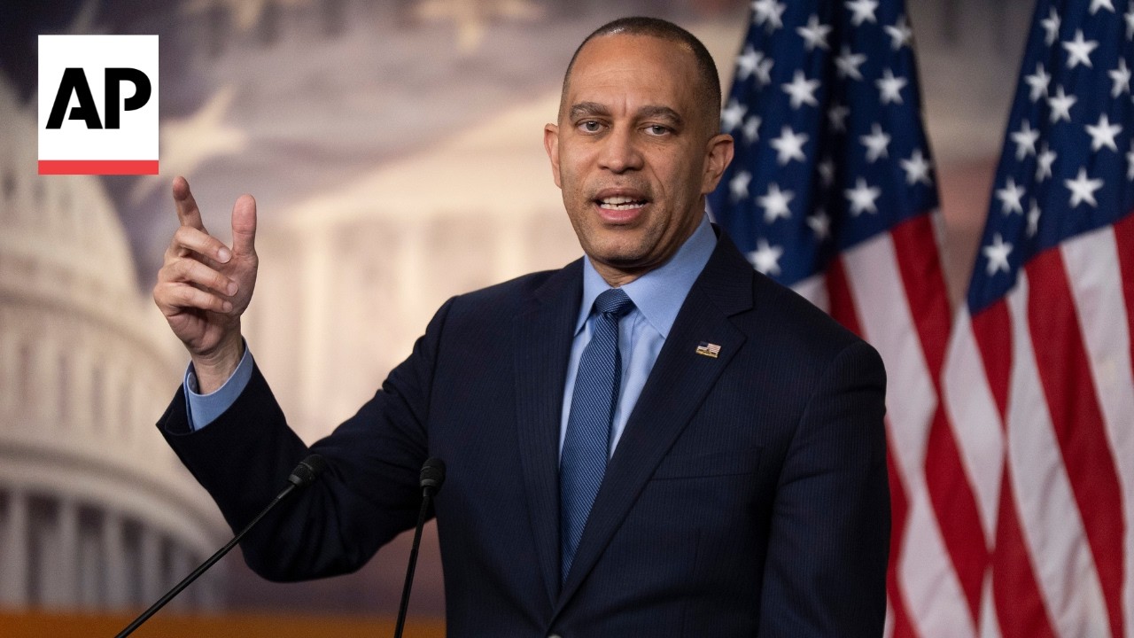 'Good riddance,' Hakeem Jeffries says after Trump fires Kristi Noem