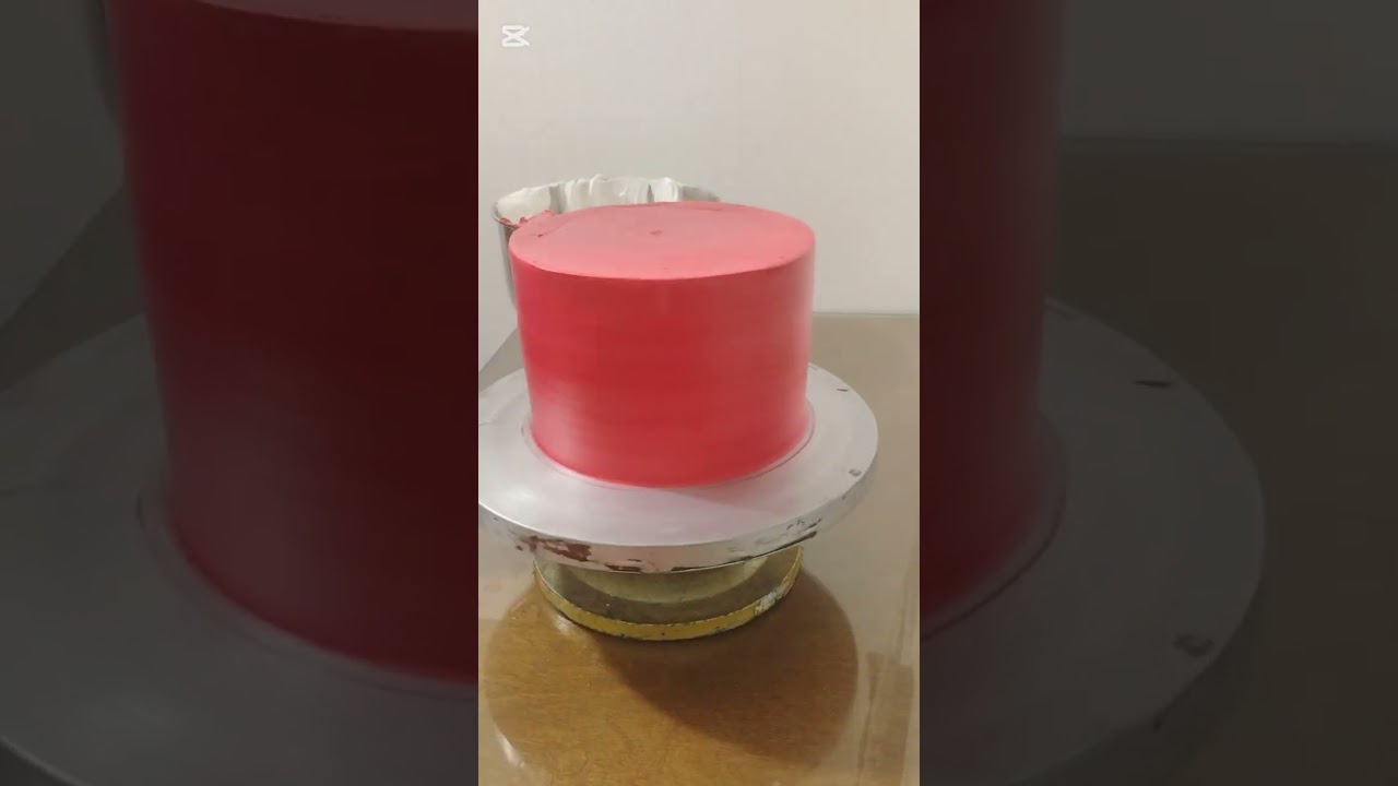 Torta para mujer rojo con flores y mariposas 