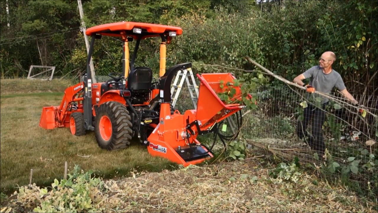 Kubota B26TLB and Woodmaxx TM86H