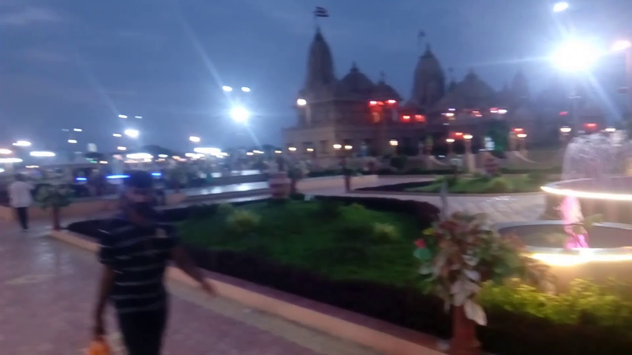 Night show poicha rajpipla!! Swaminarayan baps mandir