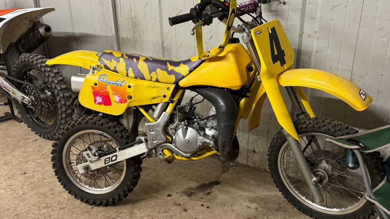 Riding my 1992 SUZUKI RM80 at SX Worx