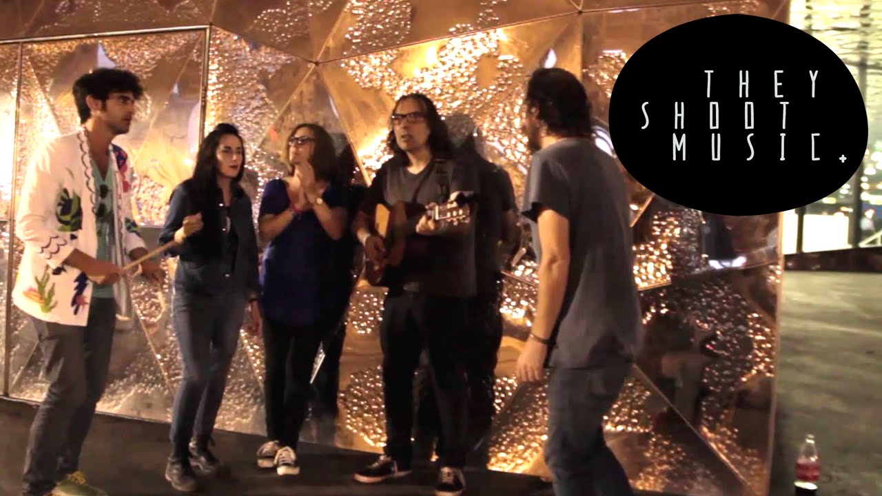 Bigott - The Jingle Swing // THEY SHOOT MUSIC