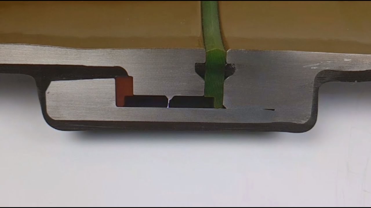 Schuck insulating joint SHD with spark gap