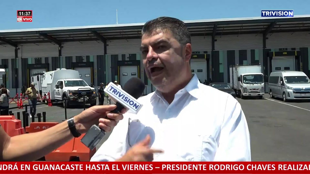 El Presidente de la República, Rodrigo Chaves desde Peñas Blancas.