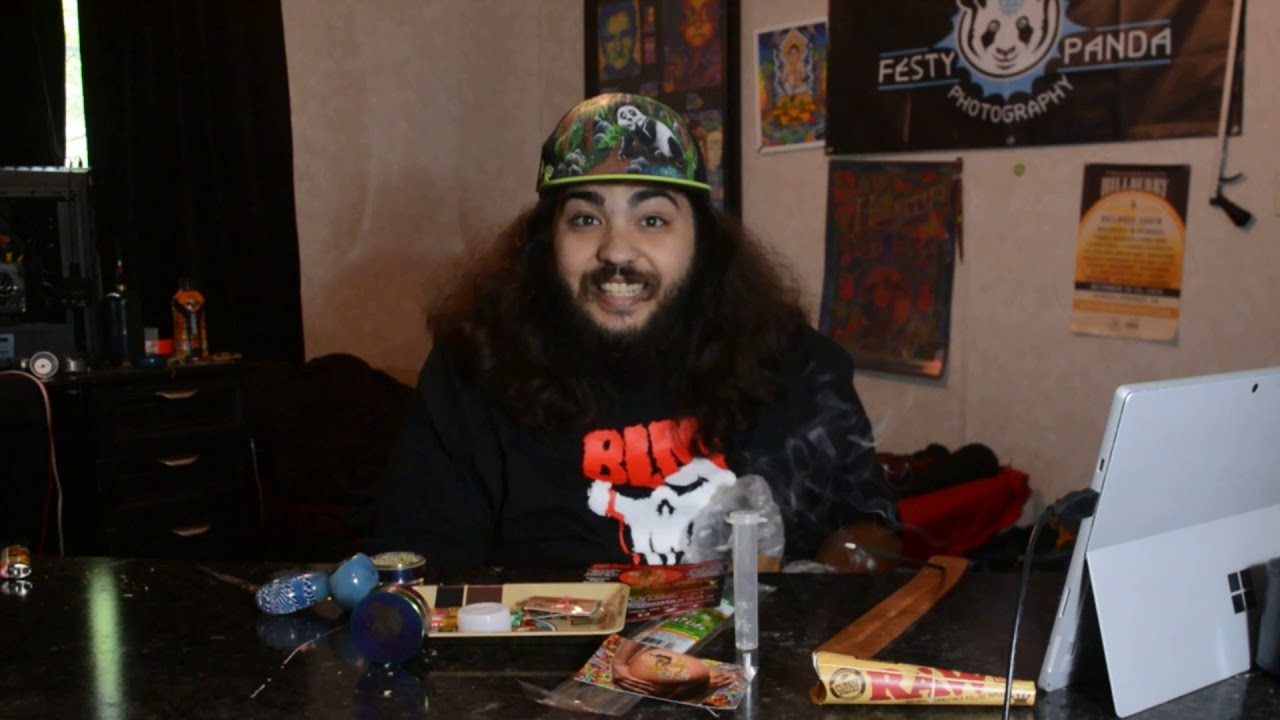 Into The Cave | Stoner Unboxing | EP.1