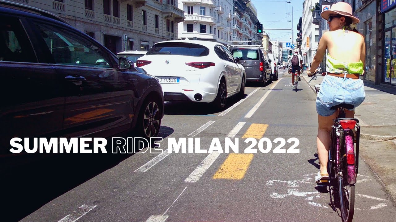 CYCLING IN MILAN - SUMMER CITY CYCLING