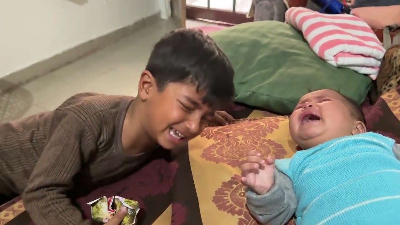 ￼ Guna Ka pair kitna Suj gaya hai# video#uttrakand#baby #youtubevideo 