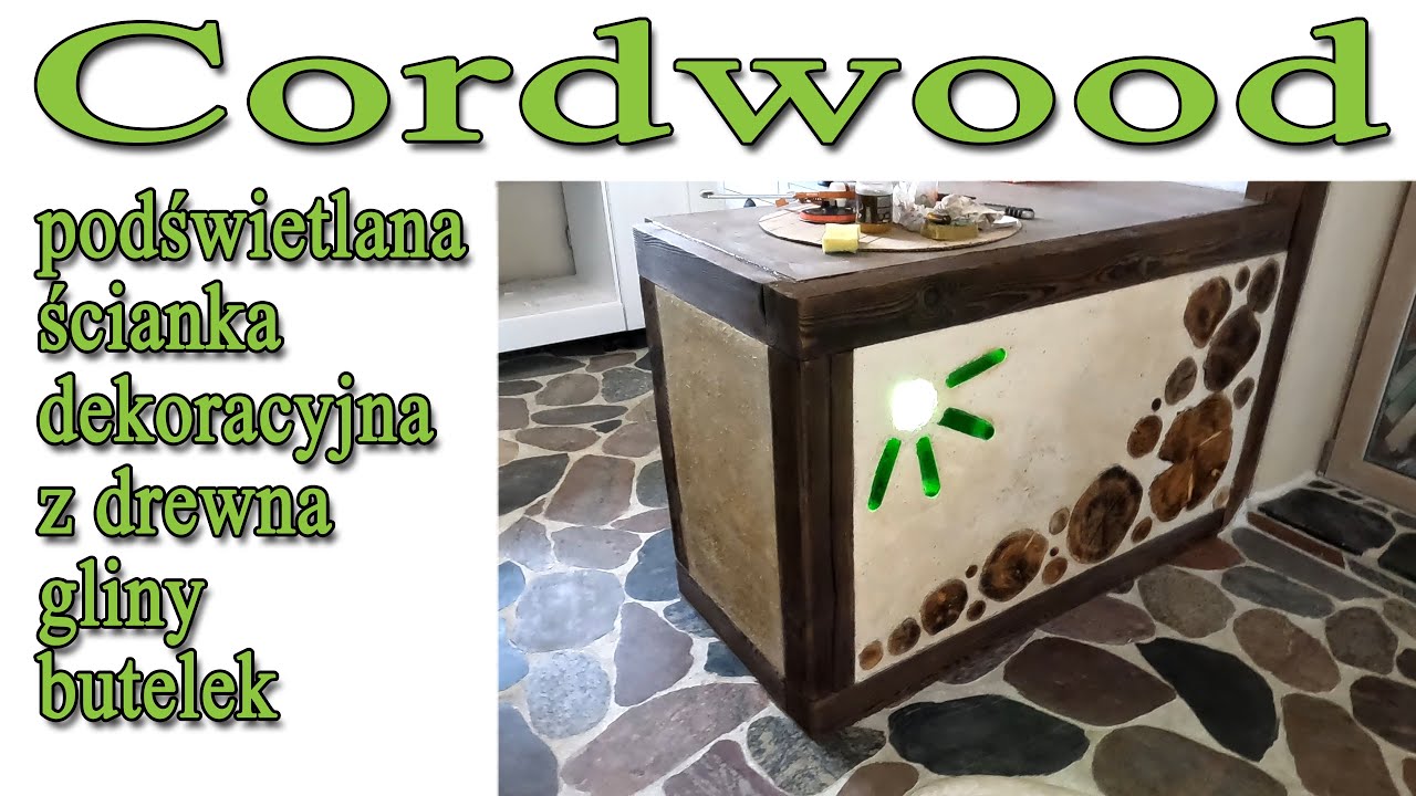 Cordwood - ścianka dekoracyjna z gliny, drewna, starych butelek z podświetleniem- Strawbale Vlog 155