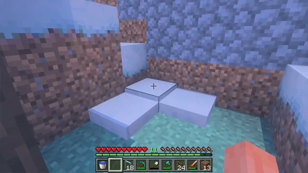 Minecraft episode 14: making insides of base