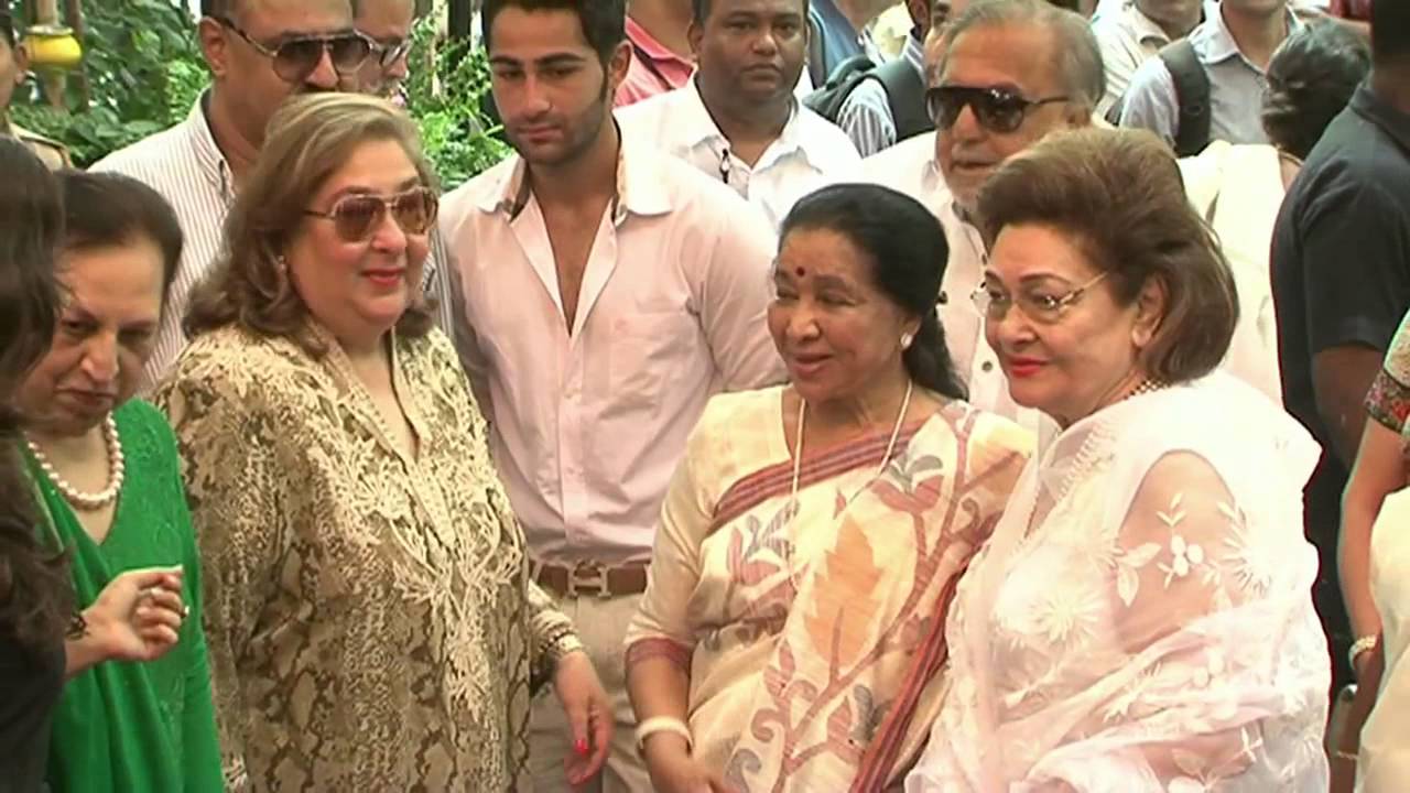 Shashi Kapoor Getting Dada Saheb Phalke Award - FULL VIDEO!