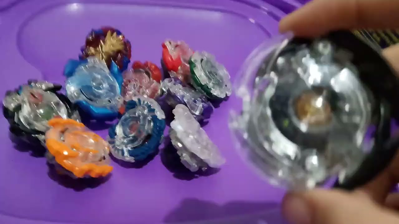 Novo Beyblade! Todos vs  Dark Dooncysor!!!