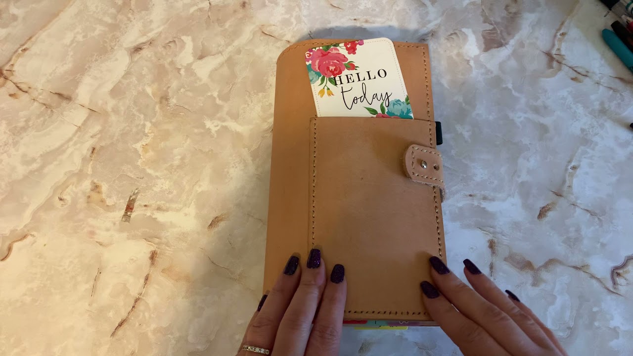 Saturday Planner Chat - Standard Traveler’s Notebook - Stalogy & Moleskine