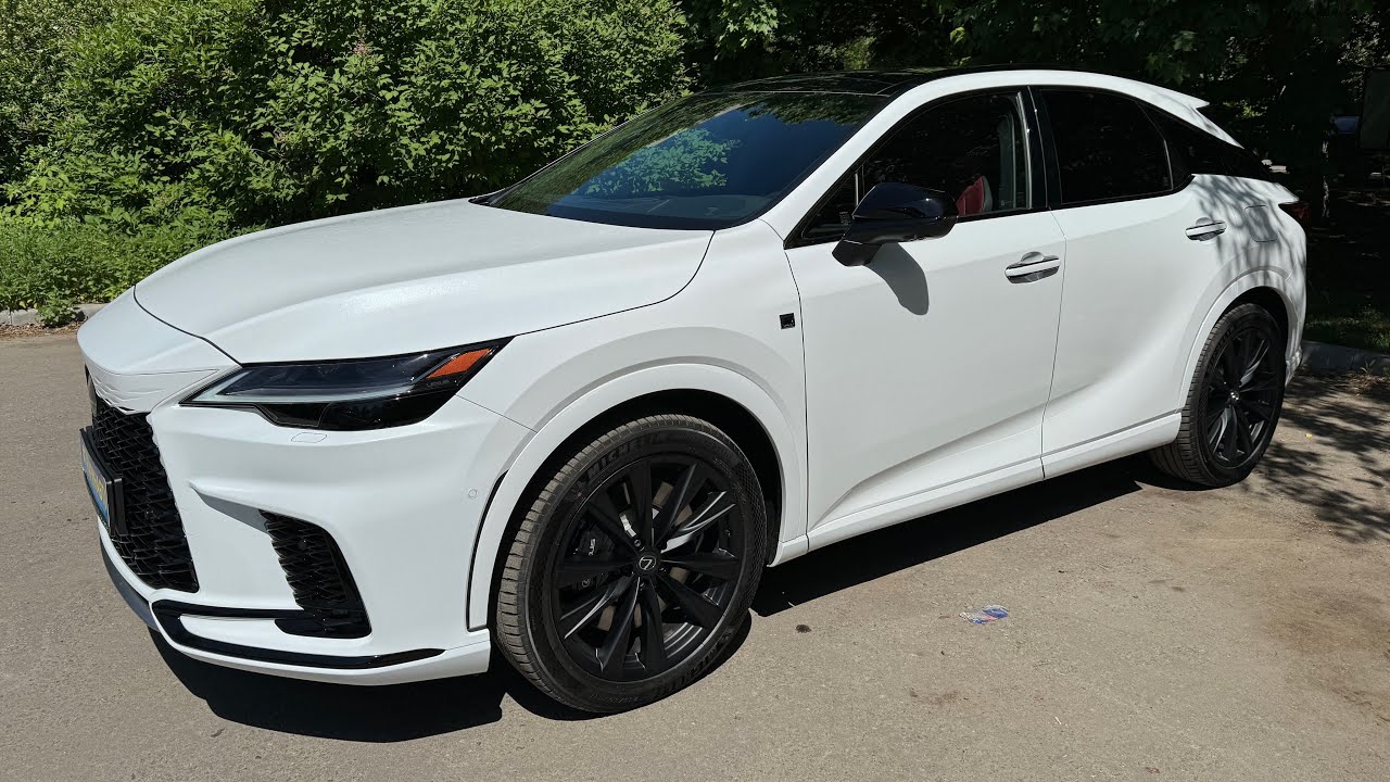 Срочная Продажа Lexus RX 500h цена 11.500.000 рублей.