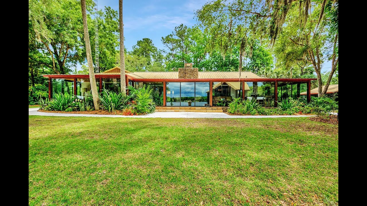 Riverfront Home in Chiefland, Florida | Sotheby's International Realty