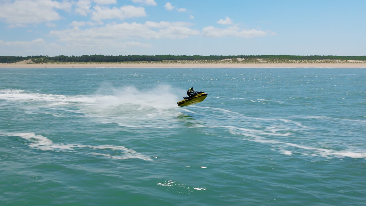 Jet Ski Royan - DJI Inspire 3 - Drone Shot