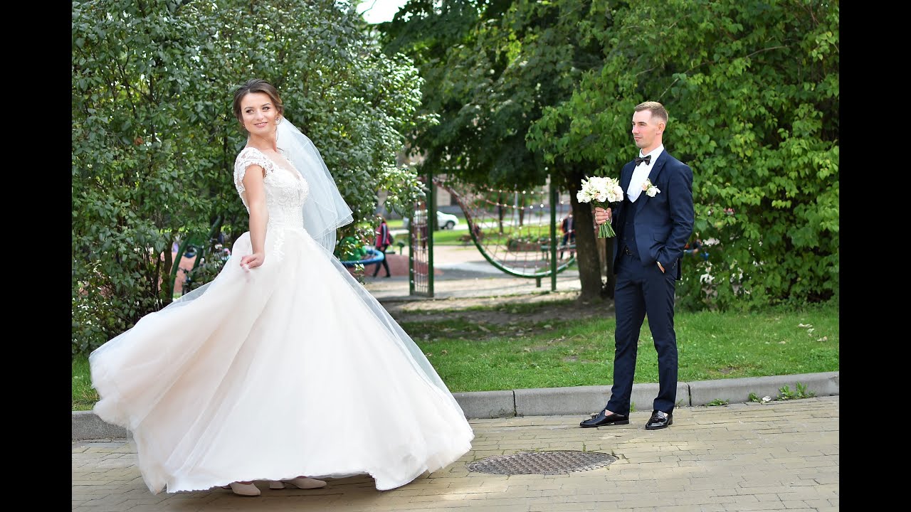 Роман та Марічка #весілля #відеозйомка #прогулянка#відеографльвів #наречені
