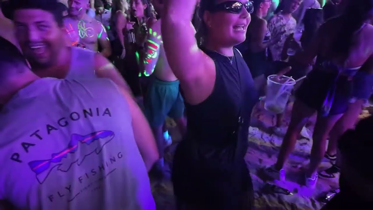 Full Moon party in Koh Phangan ( part-9 ) #thailand #party #fullmoon #kohphangan 