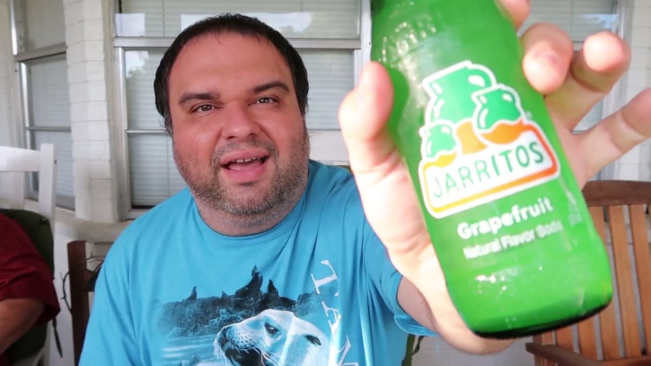 American Tries Jarritos Grapefruit Soda Pop From Mexico 2022