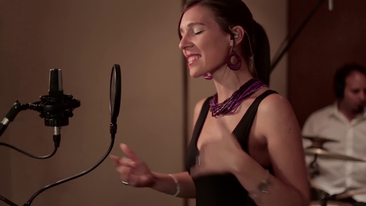 Cantarina | Cecilia Mezzadra