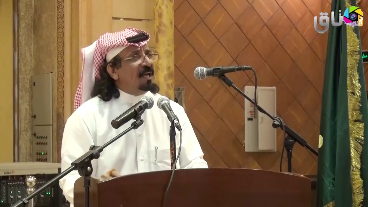 الشاعر بادي بن شجاع النفيعي في حفل زواج عبدالله ربيع الذيابي