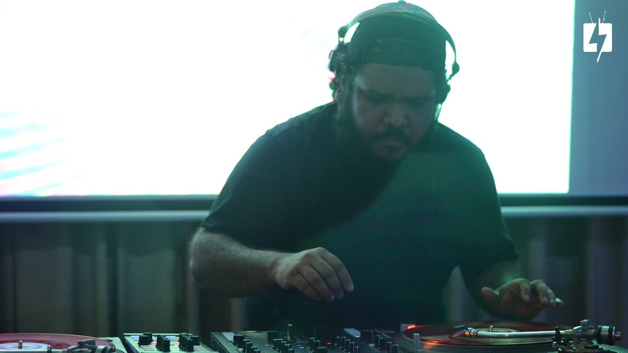 THE MOVEMENT #01 - JOE ZIK