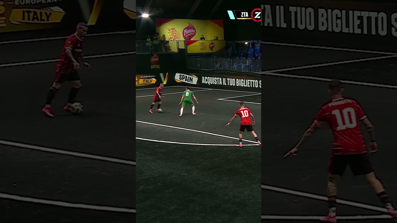 Perrotti segna e Luca Toni e ZW Jackson esultano  