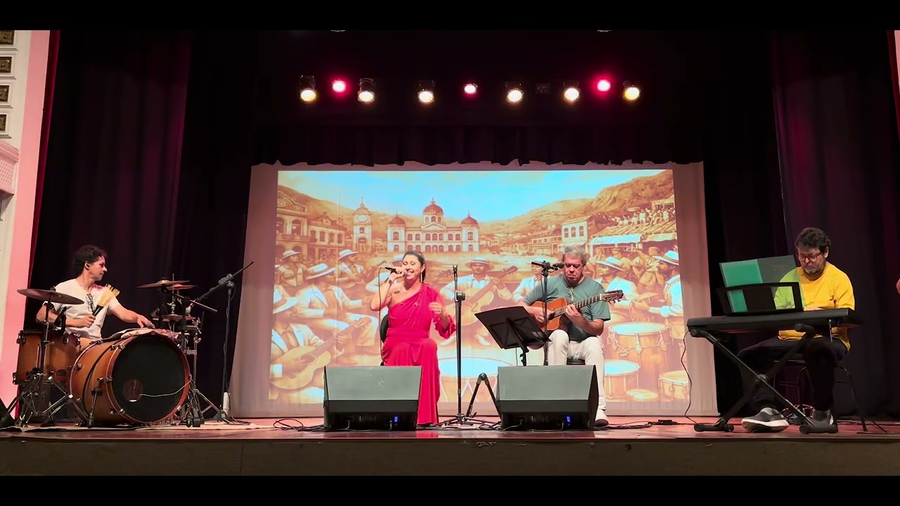 Show SAMBADÚ - Música: MARIAH 