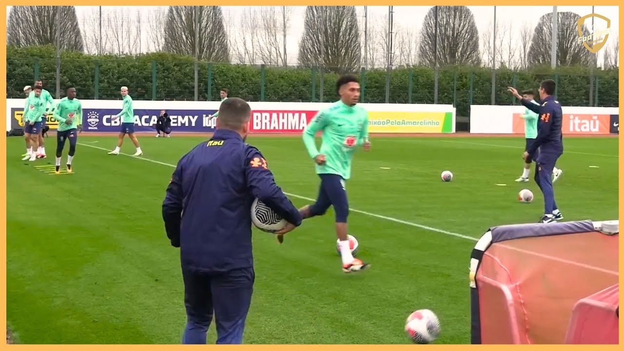 Brazil - Coordination Warm Up With The Balls & Double Finishing On Small Goals